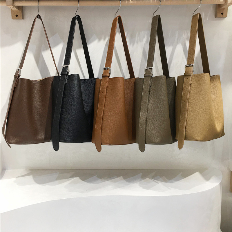 小脏柜 包包女2024新款高级质感慵懒风大容量通勤单肩斜挎水桶包