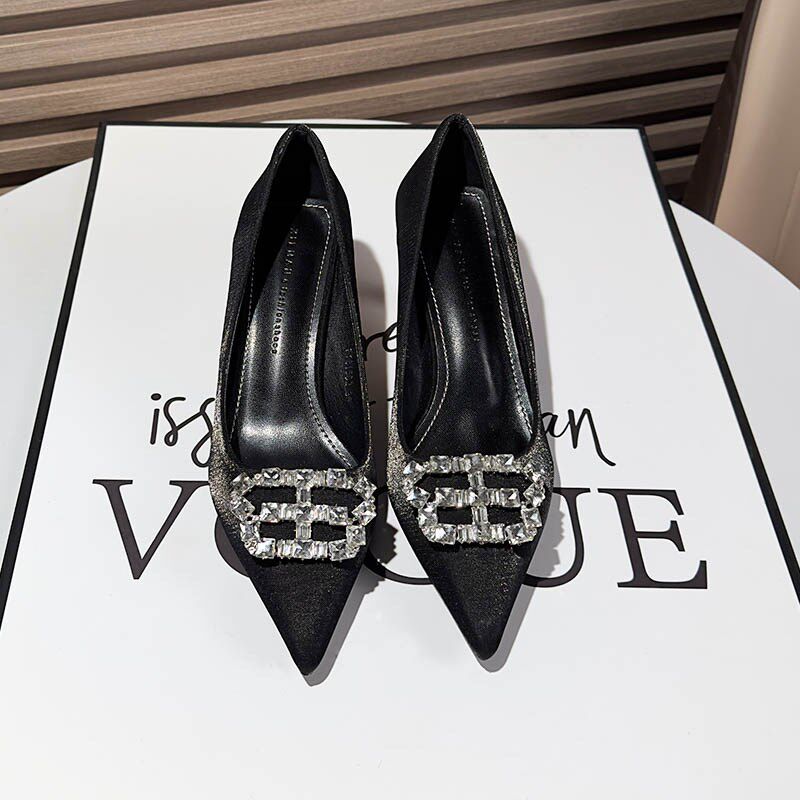 低细跟不累脚尖头方根职业场黑色高跟鞋女2024年水钻浅口通勤单鞋
