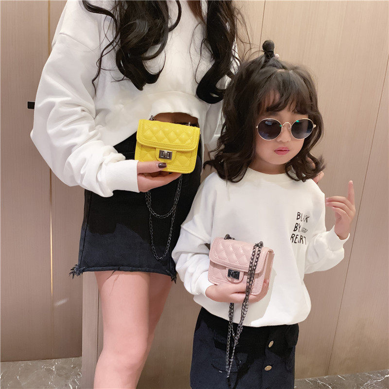 小孩包包可爱小背包儿童新款链条迷你小包时尚亲子小X挎包单肩小