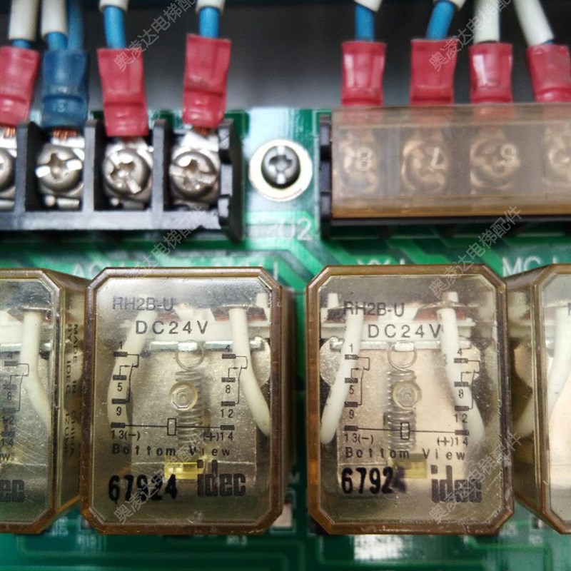 和泉继电器IDEC小型中间继电器RH2B-U DC24V 现货原厂全新
