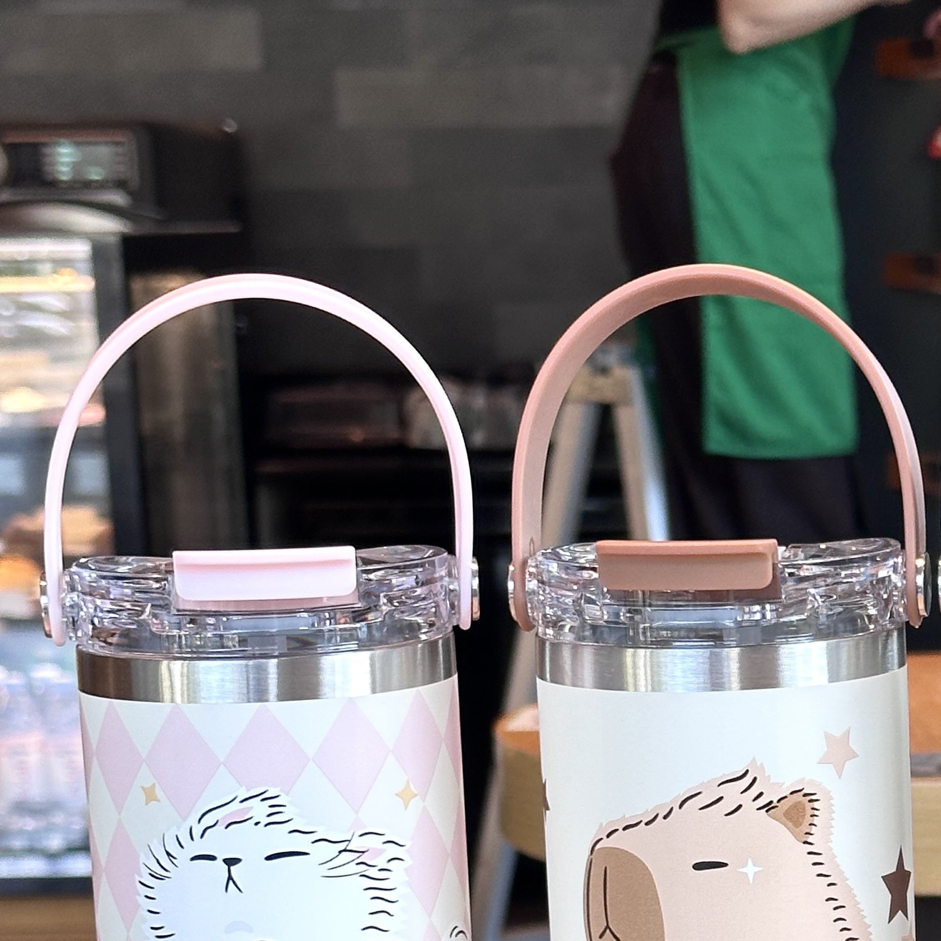 巨无霸保温杯大容量女生2025新款吸管杯高颜值户外便携冰霸随行杯