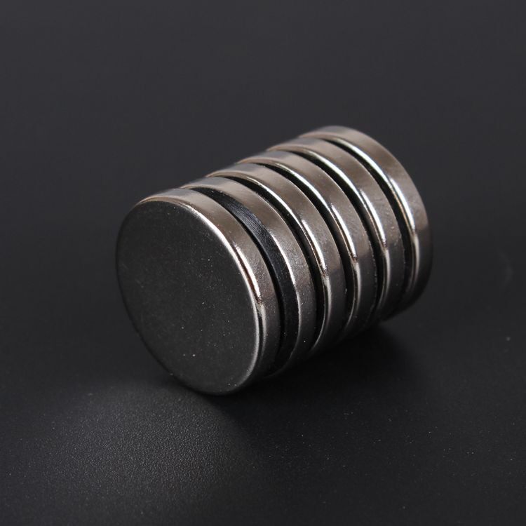 强力磁铁 强磁 圆形磁铁片 钕 超强磁性 高强力 一元硬币大D25MM