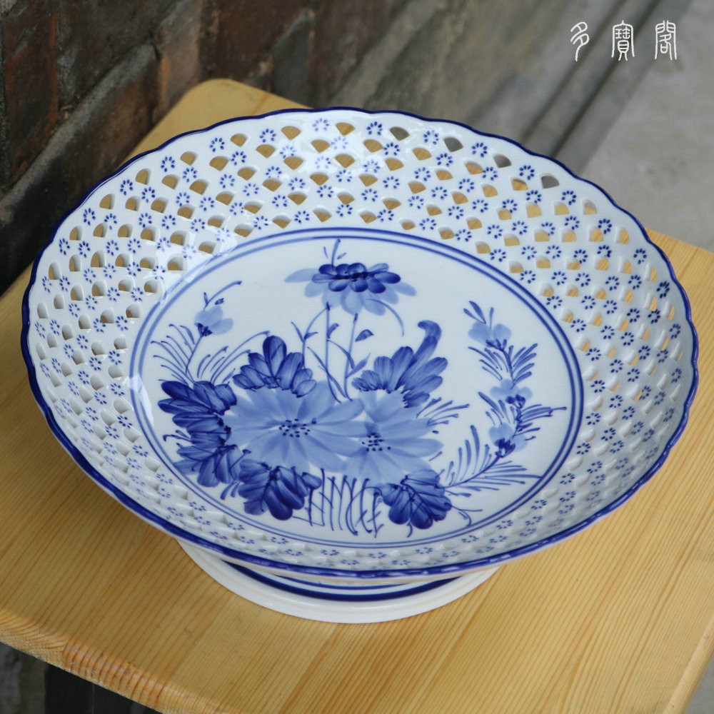 景德镇陶瓷器青花果盘糕点盘干果糖果盘高脚镂空中式欧式装饰摆件