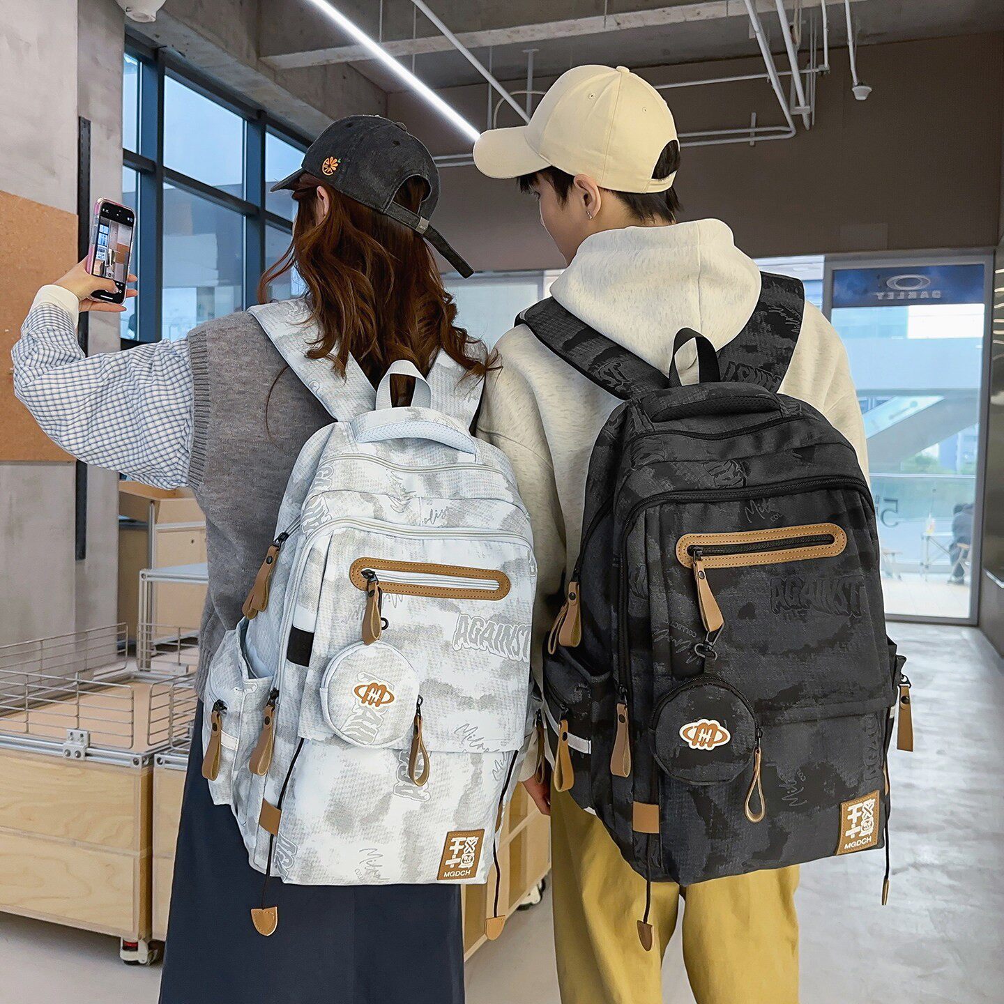 减负护脊宽抱婴袋书包初中女生高中生男款双肩包大学生旅行户外背