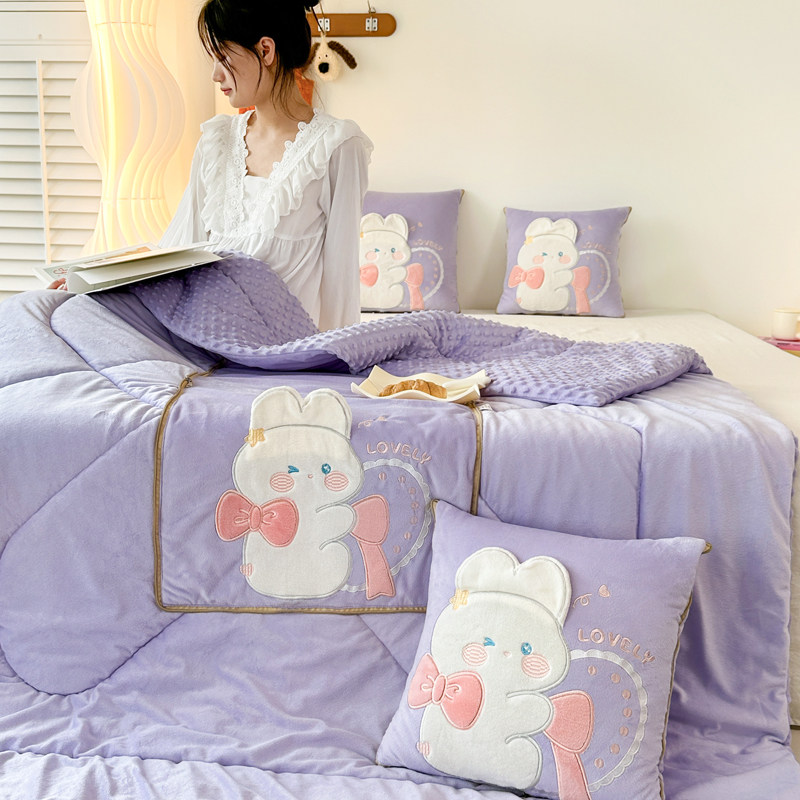 22新款加厚豆豆绒卡通贴布绣多功能抱枕被两用沙发办公室午睡被