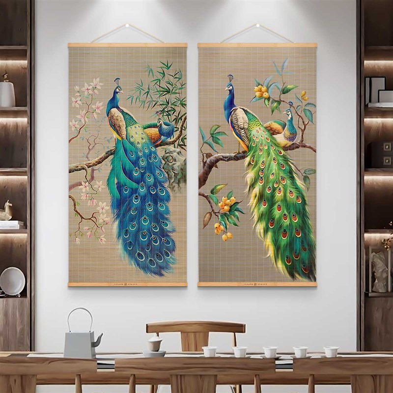 孔雀现代装饰画客厅沙发背景墙艺术挂画玄关进门入户竹帘卷轴挂画图片