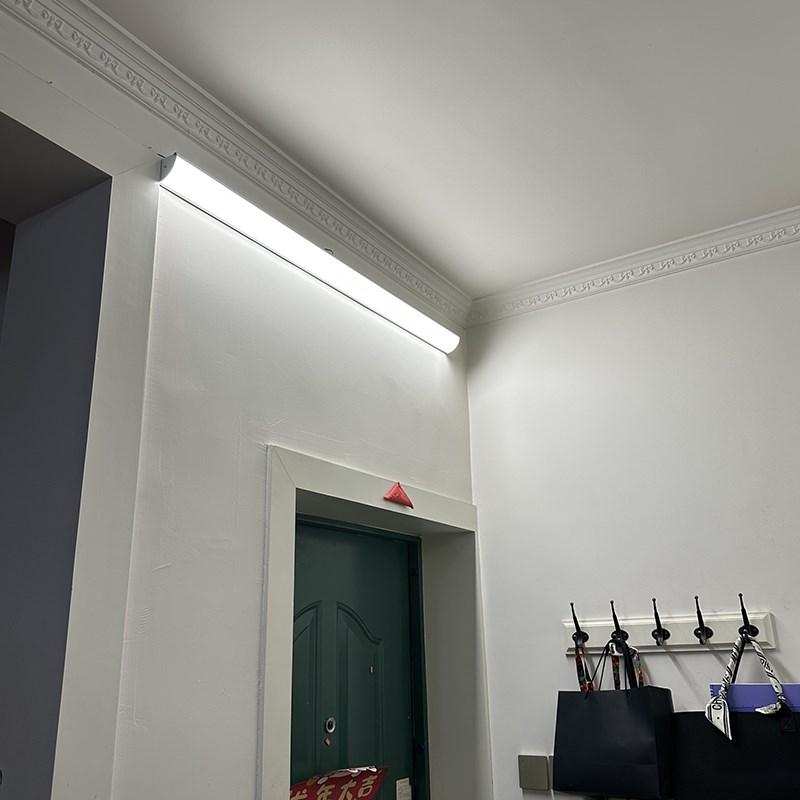 90度墙角灯明装三角直角壁灯led长条日光灯客厅室内墙壁超亮侧装