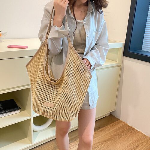 编织草编b包包女夏百搭2024新款时尚韩国小众单肩水桶包海边沙滩