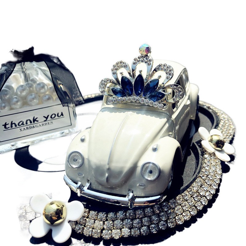 车内饰品摆件漂亮车子女士车摆件个性车上装饰用品仪表台装饰