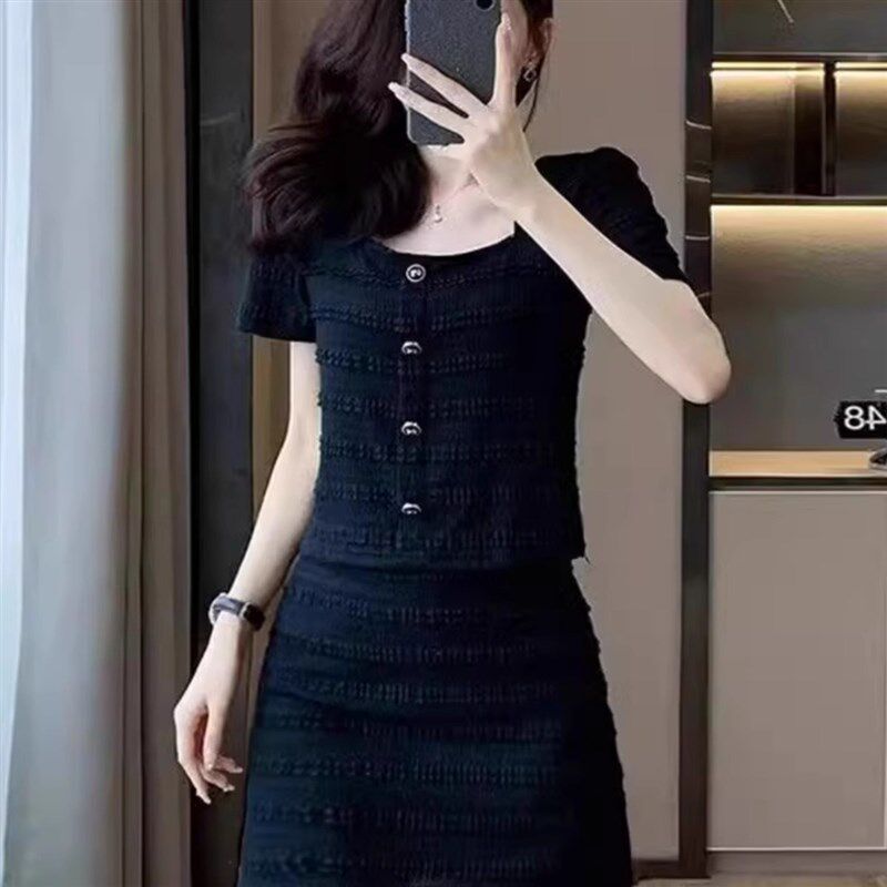 今年流行的气质时尚小个子巨显瘦遮肉套装裙女夏季洋气减龄两件套