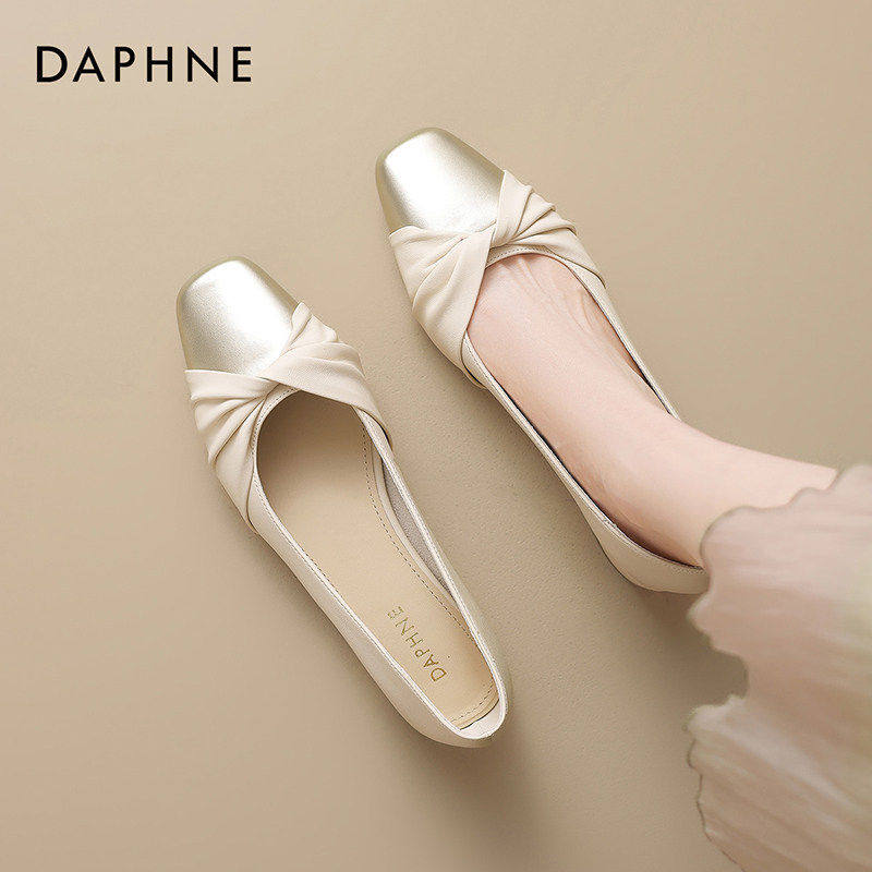 达芙妮法式浅口单鞋女款2026新款春季玛丽珍女鞋小皮鞋伴娘鞋婚鞋,女鞋,浅口单鞋,淘宝优惠券,粉丝福利购,淘宝优惠卷