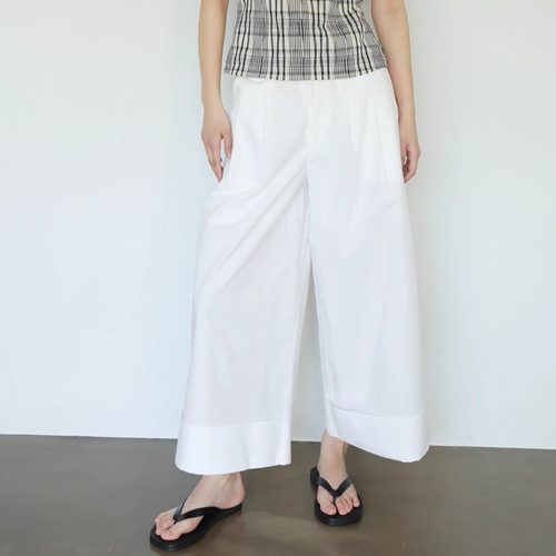 白色阔腿休闲松弛感八分裤