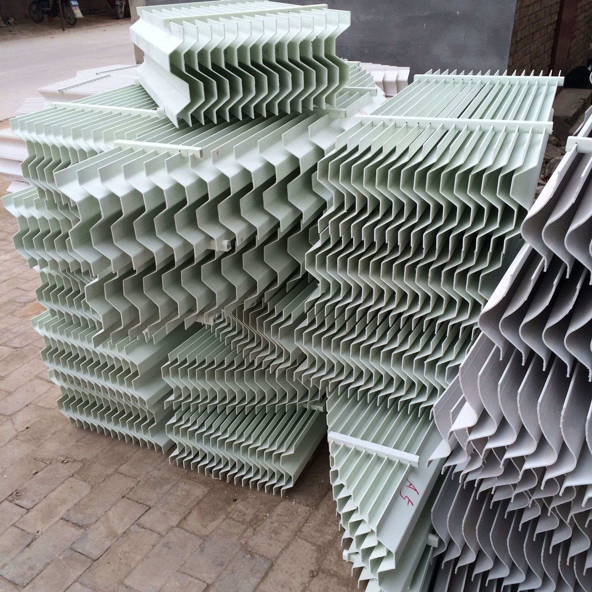 生产玻璃钢除雾器 脱硫塔屋脊除沫器 C/S型屋脊折流板
