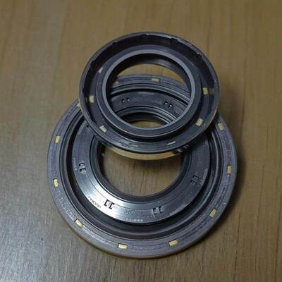 进口双唇骨架TC轴用油封AE4712E AE4795E AE4898E 4943日本密封圈