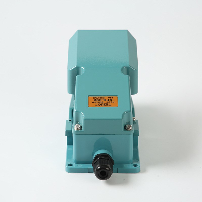 特佐TFS-302全银触点铝壳脚踏开关 15A250V冲床自复位机床配件LT4