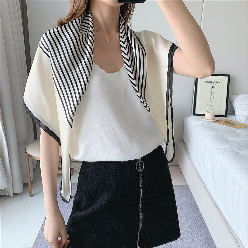 春秋季韩版大方巾女小丝巾百搭z装饰文艺职业空姐领巾条纹边框围