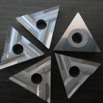 株洲硬质合金三角形机夹刀片铸铁YT15YT14YT5YW1YW2YG8YG6 31305A