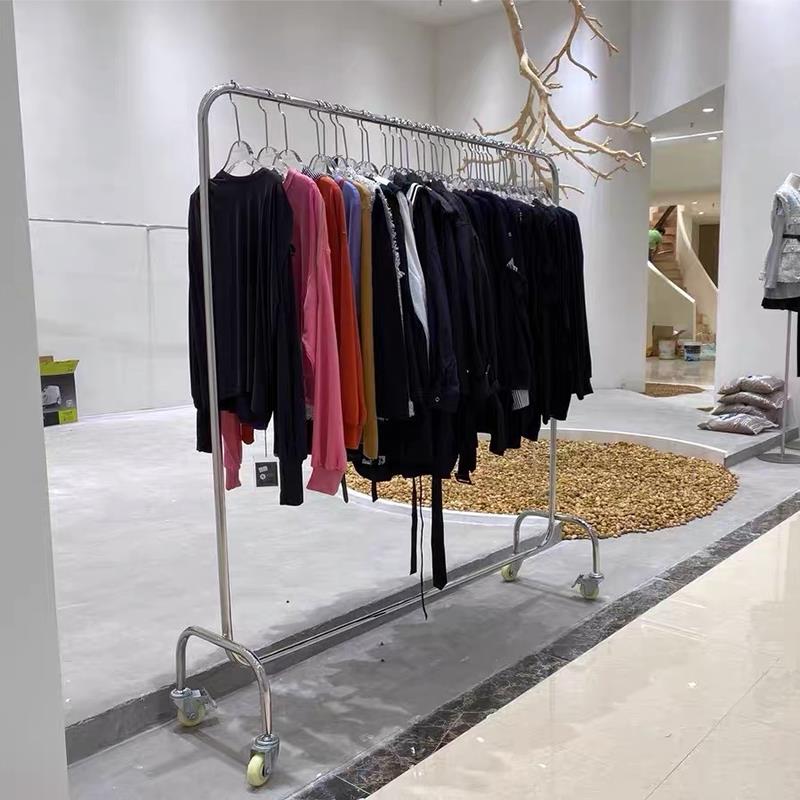 服装店挂衣架不锈钢银色中岛落地式陈列架女装店货架展示架带滑轮