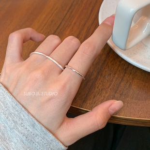 素泊集s999纯银素圈戒指女小众设计闭口指环精致食指叠戴闺蜜对戒