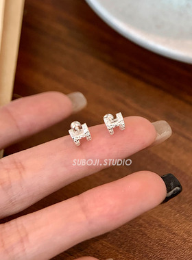 素泊集s999纯银h字母耳钉女设计感小众耳环高级螺丝耳饰睡觉免摘