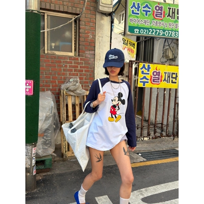 复古藏蓝插肩米奇宽松长袖女T恤