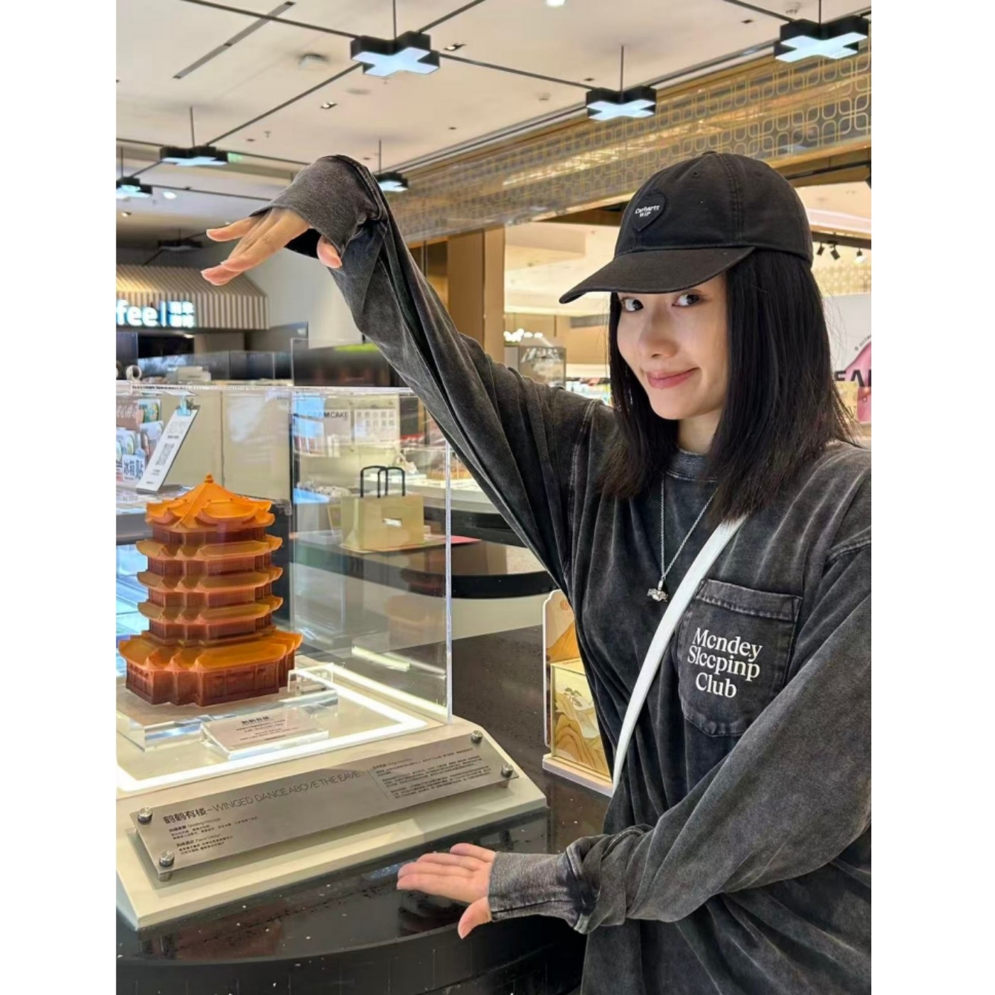 顽季果 极简复古风~字母印花做旧水洗宽松圆领长袖T恤男女同款秋