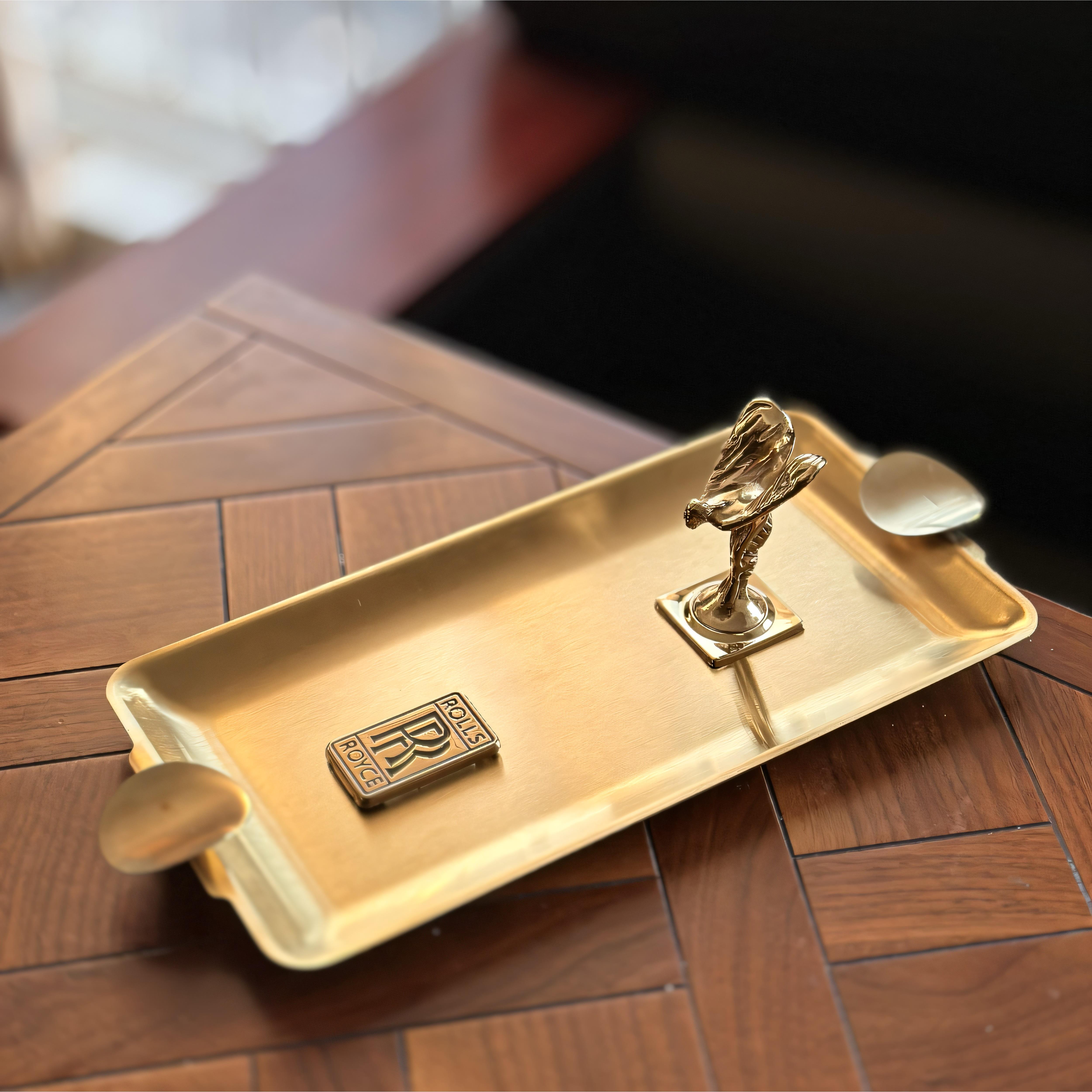 轻奢小金人土豪金烟灰缸雪茄缸烟缸茶几办公桌面个性潮流装饰摆件