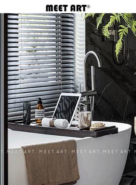 样板房间浴室洗手间卫生间浴缸架摆件洗漱套装托盘软装搭配组合