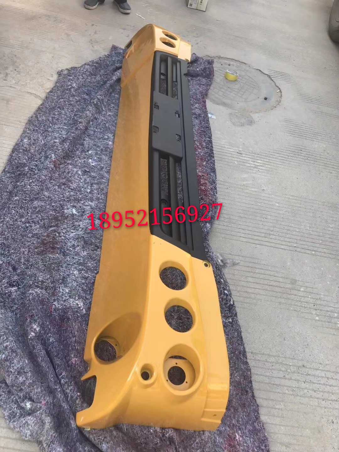 徐工吊车配件XCT20保险杠前杠正品