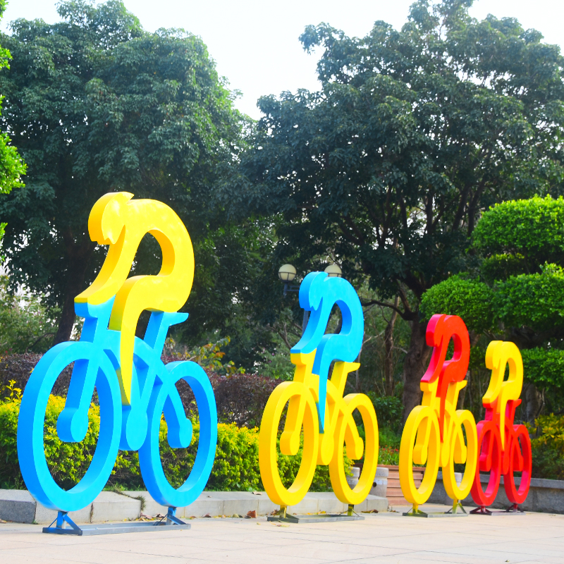 户外抽象骑自行车人物摆件平面剪影玻璃钢雕塑体育场公园景观装饰