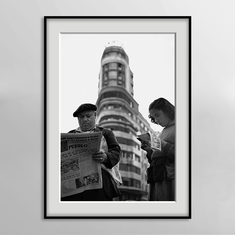 欧洲建筑伦敦巴黎街头黑白照片人物摄影装饰画西餐咖啡厅酒店壁画