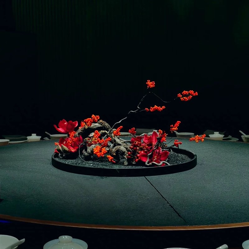 餐桌中间摆花桌摆摆设酒店大圆桌中间转盘摆件景观桌花摆台