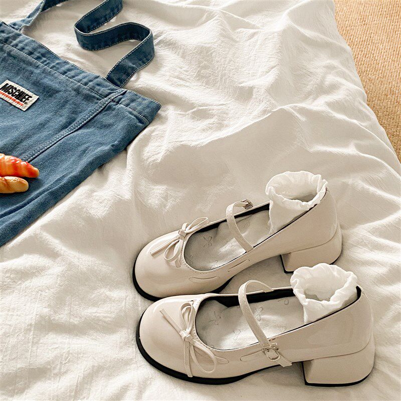 大码女鞋41一43胖脚宽肥法式蝴B蝶结粗跟玛丽珍鞋女仙女风高跟单