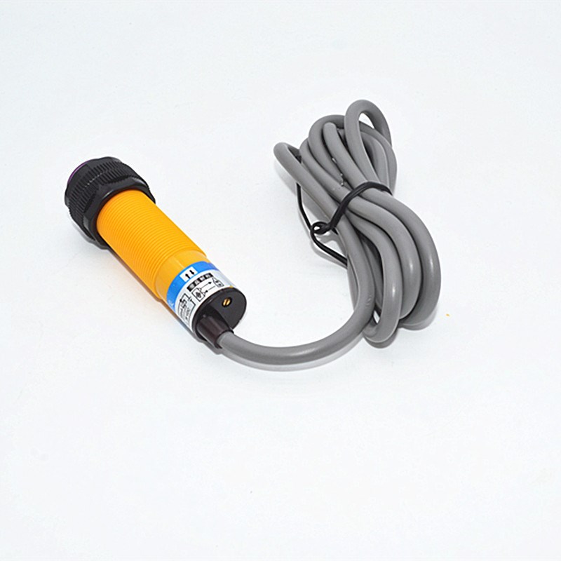 正品沪工E3F-DS30Y2光电开关 光电传感器 交流220V二线常闭30厘米