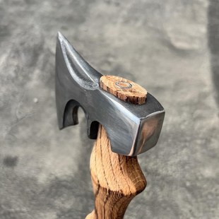 奇星新品勇士战斧全钢锻打斧头户外露营劈柴伐木战斧家用剁骨斧子