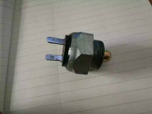 徐工吊车 桥指示灯开关徐工吊车12吨16吨20吨25吨桥指示灯开关