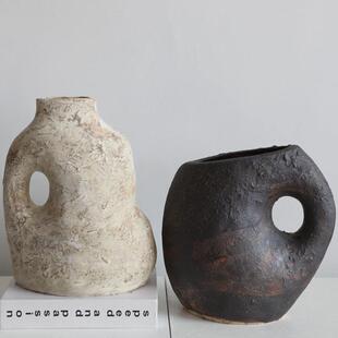 现代格调高级感大地色艺术软装饰品摆件侘寂陶瓷花瓶客厅复古陶罐