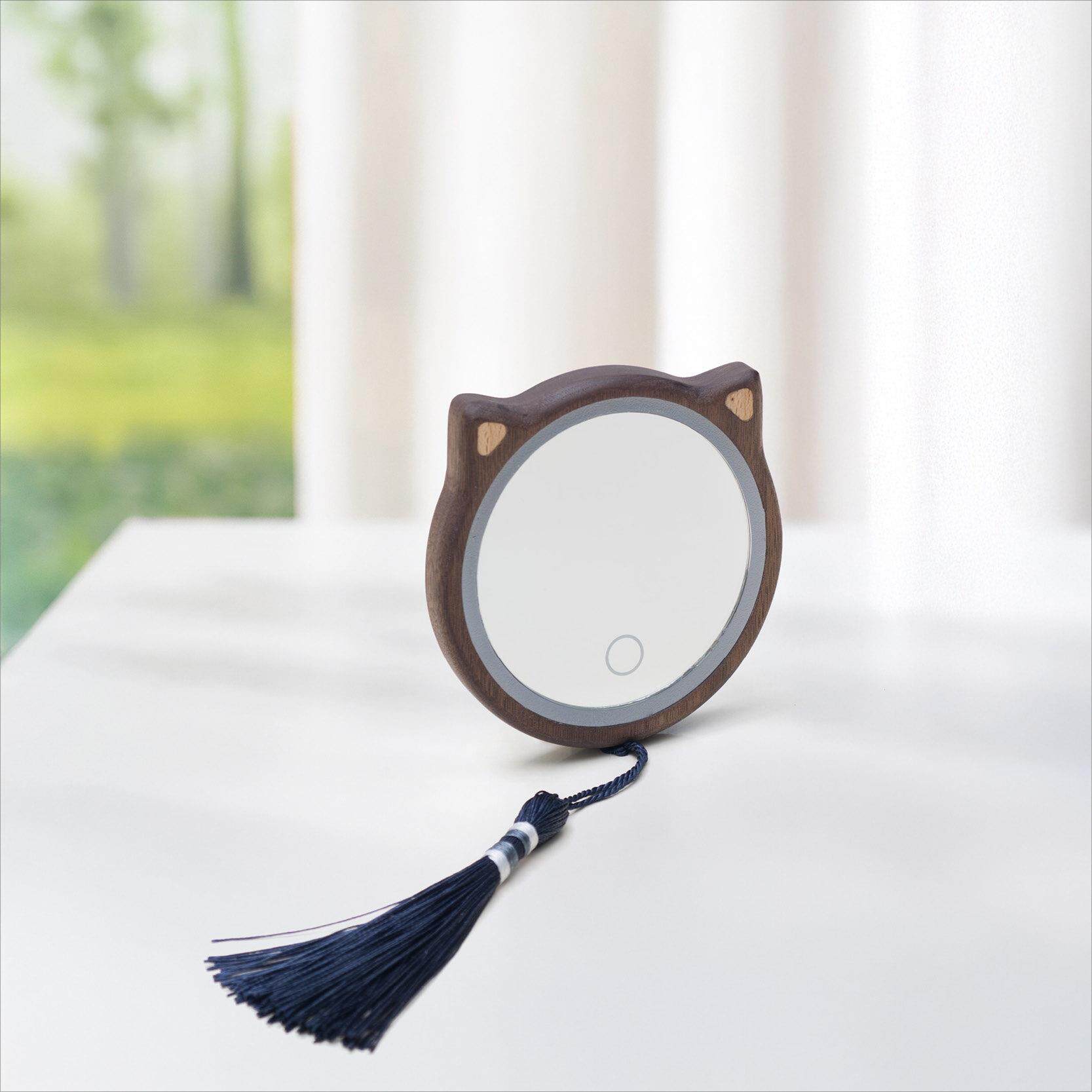 木质小镜子随身可携式化妆镜女口袋手持迷你智能发光led带灯木制