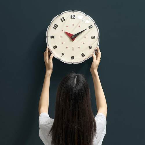 EMITDOOG泡泡气球挂钟免打孔轻奢客厅钟表饰品时钟电视柜桌面摆件