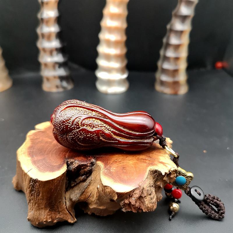牛角白菜手把件摆件挂件天然实心仿古角雕精雕刻男士随身手玩