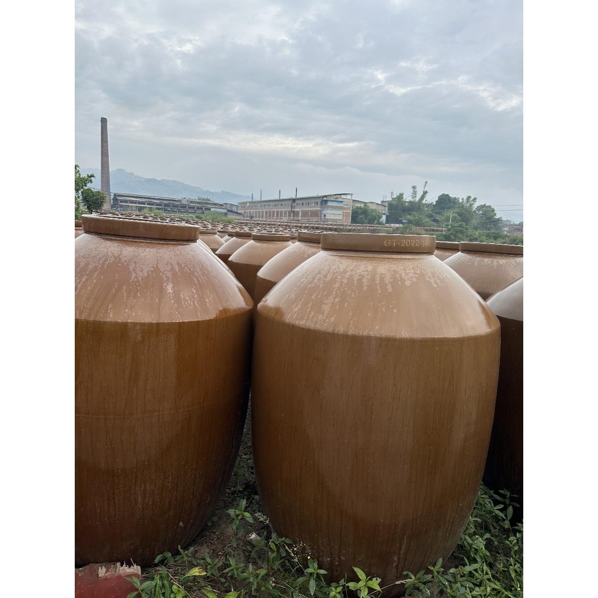 四川龙昌瑶藏泥陶罐粗陶1000斤1000公斤大酒罐0公斤吨罐有盖发酵