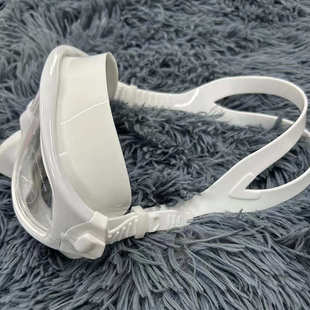 大神面镜美人鱼自由潜水面镜专业低容积高清防雾护鼻一体防呛水