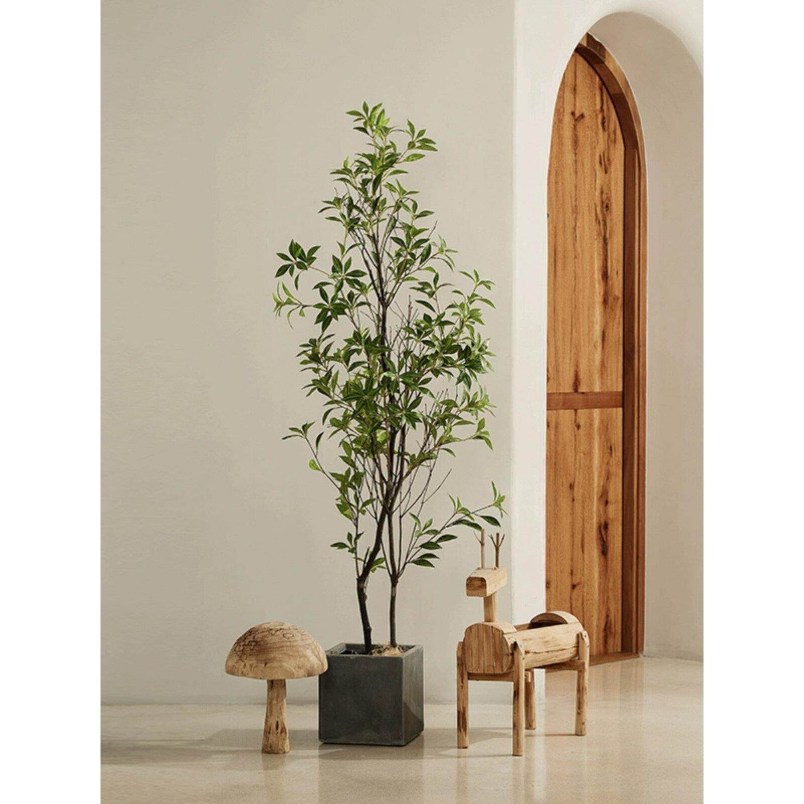 采购产品模拟绿色植物，马醉木挂钟，室内大型假树，落地式假植物