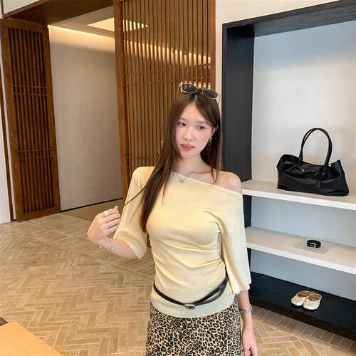 法式一字领蝙蝠袖针织T恤女夏季2026新款心机洋气今年流行上衣