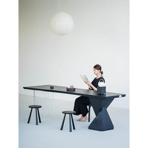 叁几 尘山茶桌 白蜡木餐桌家用民宿碳化实木茶桌茶台侘寂风亚克力