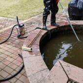 锦鲤鱼池吸污机游泳池吸污水泵水池底清洁机小型吸淤泥灰尘鱼粪器