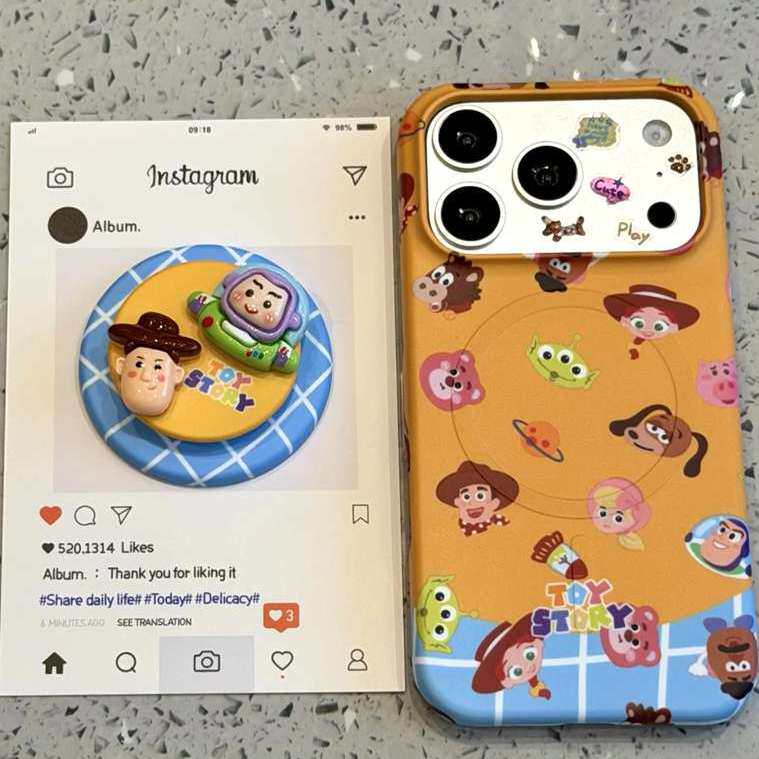 雨柠童趣格纹玩具总动员脑袋半包适用于iphone17promax苹果16pm手机壳15卡通日韩INS14防摔保护套