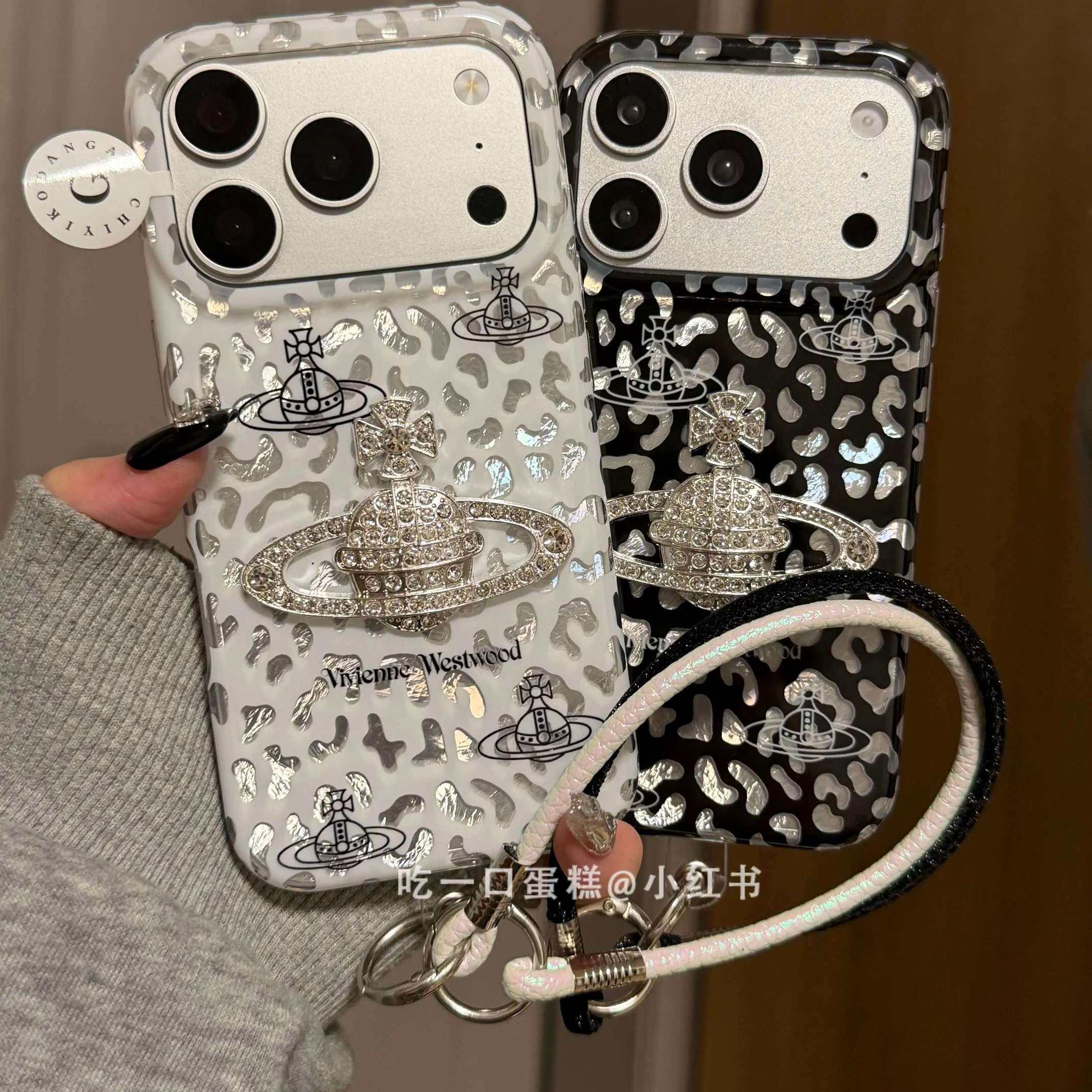雨柠黑白底银豹纹立体星球挂绳适用苹果17promax手机壳iphone16新款15个性创意日韩INS14防摔保护套