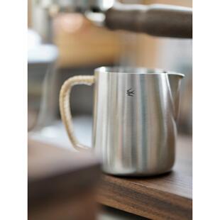 日本燕印专业咖啡打奶缸350ml拉花缸鳄鱼嘴杯600竞技尖鹤壶不锈钢