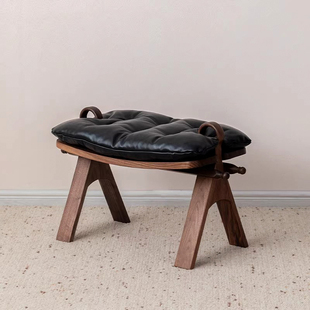 鲁班岛 凳 马鞍凳 北美黑胡桃木马鞍凳沙发凳脚踏家用玄关换鞋